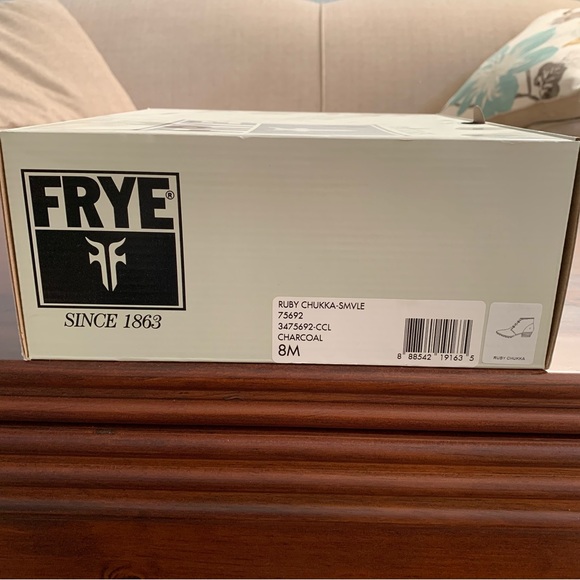 Frye Ruby Chukka Boot - Picture 11 of 12